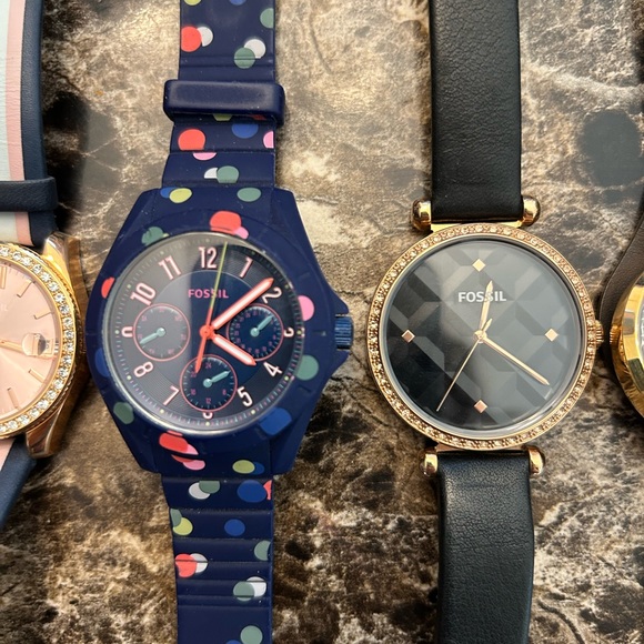 14 DESIGNER WATCHES BUNDLE! - Picture 5 of 8